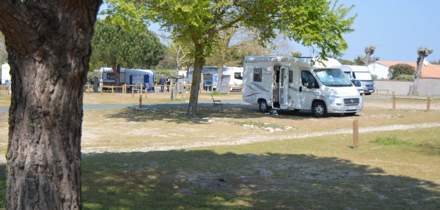 Emplacement camping car caravane proche mer