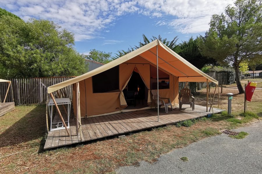 Tente cabanon 1 vue exterieur